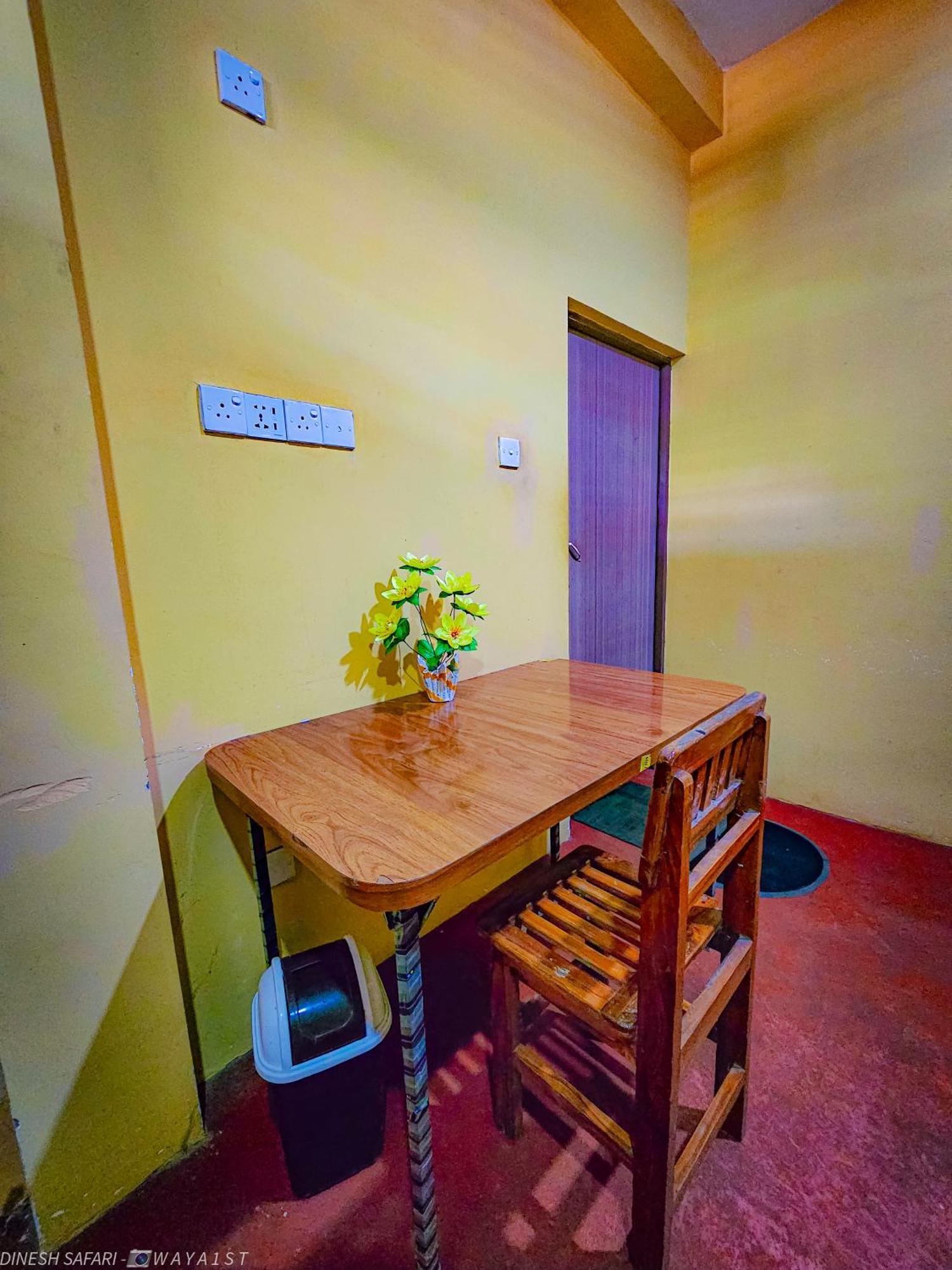 Dinesh Safari Homestay Udawalawe Exterior photo
